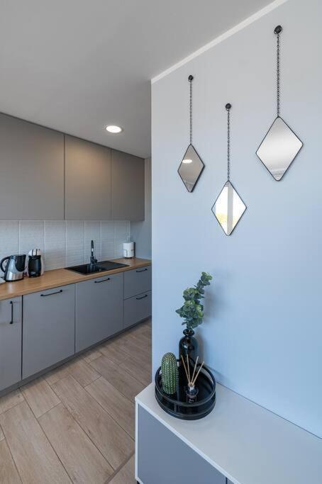 Central 2 Bd Apartment By Hostlovers Κάουνας Εξωτερικό φωτογραφία