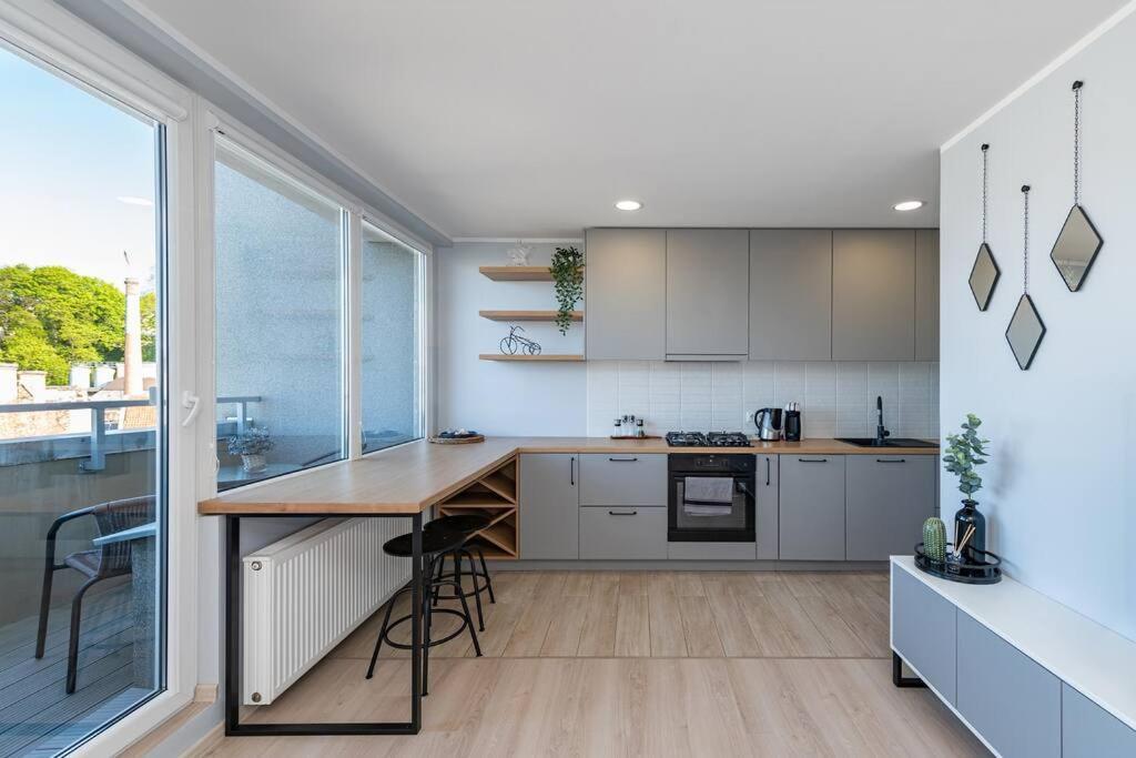 Central 2 Bd Apartment By Hostlovers Κάουνας Εξωτερικό φωτογραφία
